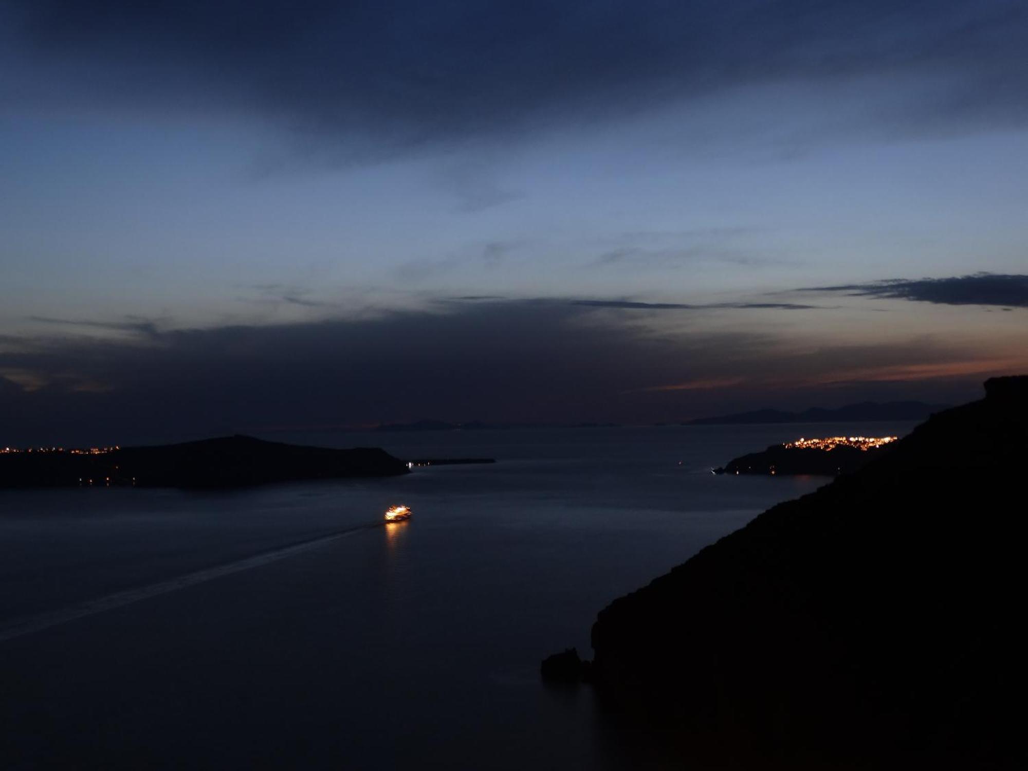 Yposkafo Suites - Villa - Santorini サントリーニ エクステリア 写真